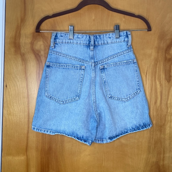 Zara denim shorts - Picture 2 of 3
